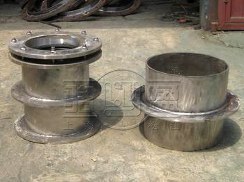 柔性防水他管和<a href=http://www.m.lqjinxiu.com target=_blank class=infotextkey>剛性防水套管</a>